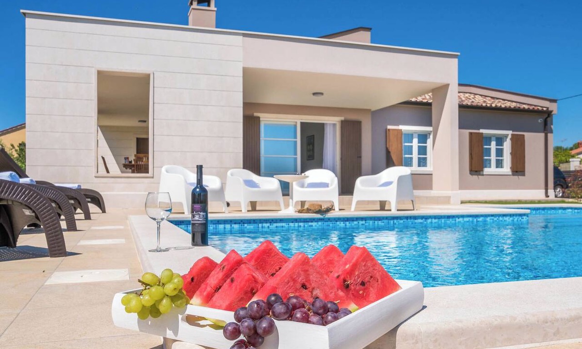 Kavran House | Villa KavranLux by Interhome