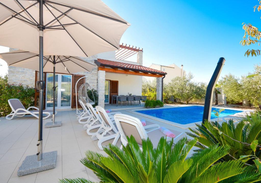 Brodarica Villa | Villa Malu Dream by Interhome