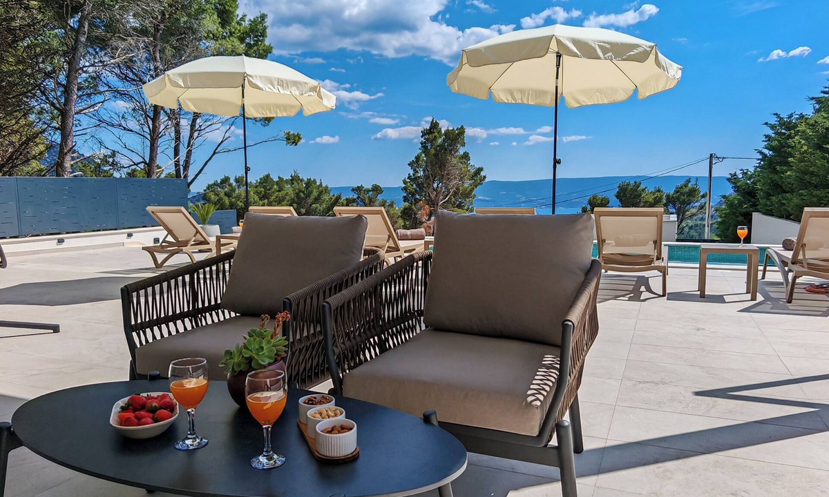 Gata House | Villa Maria - Heated Pool, Sea & Mountain Views, Basketball & Badminton Court
