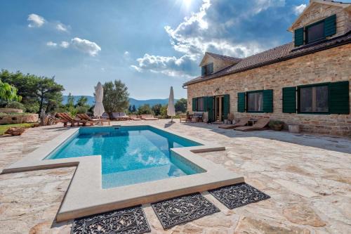 Vrbanj Villa | Villa Miranda Hvar