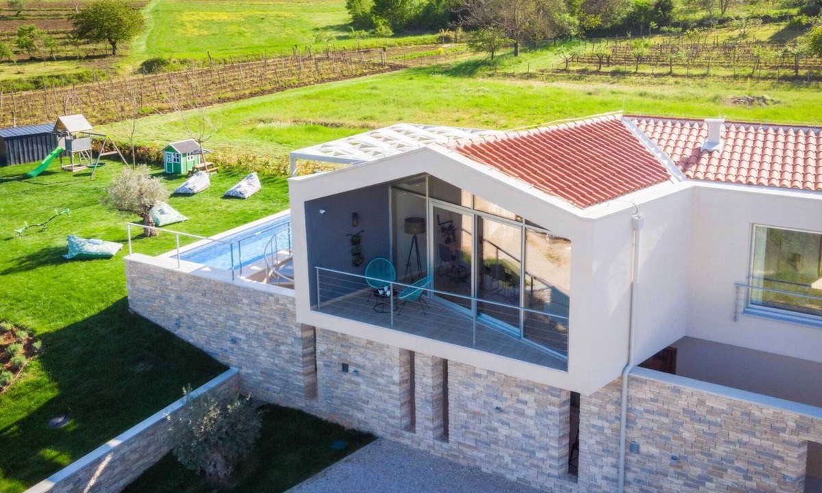 Brkac Villa | Villa Montagna Istriana with Pool