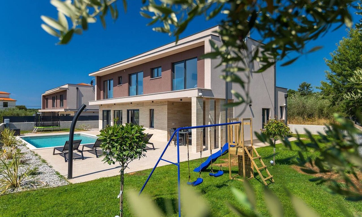 Peruski Villa | Villa Moon - SeaView&Hydromassage by Villas Guide