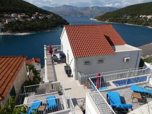 Pucisca Apartment | Villa More