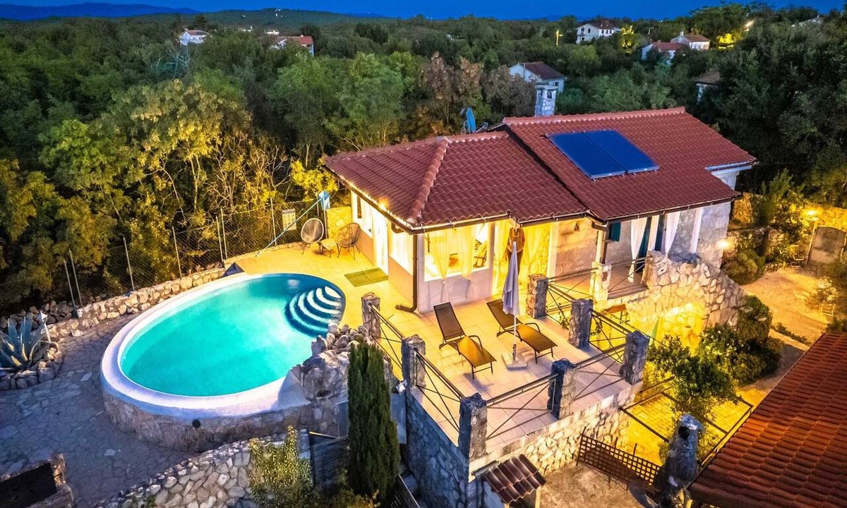 Gabonjin Villa | Villa Nana – Charming Stone Villa with Private Pool