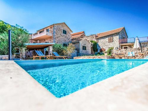 Pitve Villa | Villa Natura with private pool by Interhome