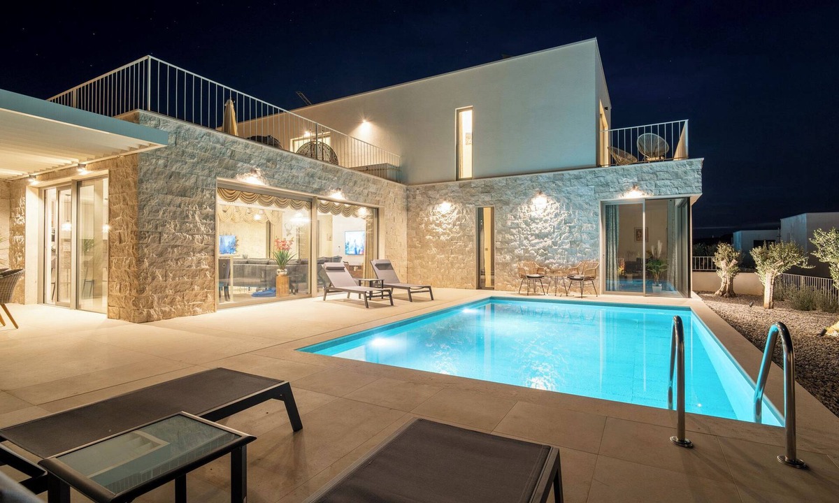 Supetar House | Villa "Oasis" – Your retreat on the island of Brač, with a sea view