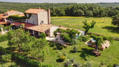 Vardica Villa | Villa Paradiso by Villas Guide