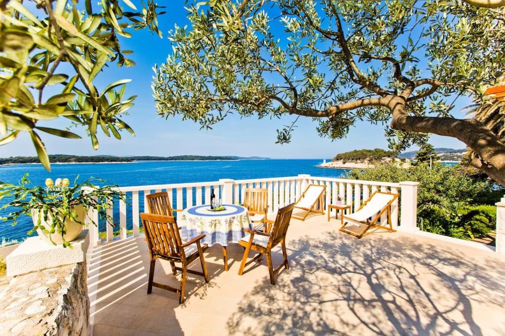 Krizni rat Apartment | Villa Porthos