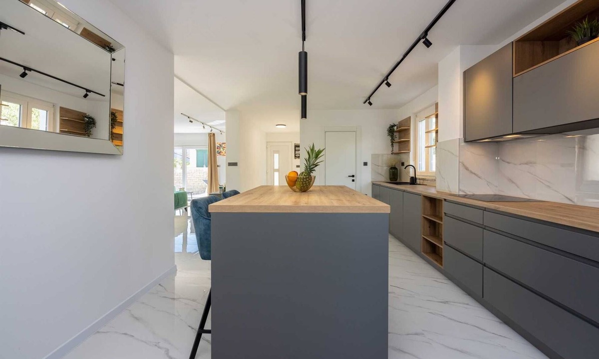 Baska Villa | Villa Soleil by the seaside with private pool