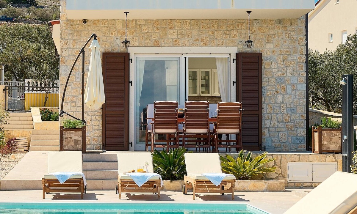 Murter Villa | Villa Sun Spalato Cikas on Murter – Crovillas GmbH