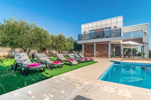 Vodnjan Villa | Villa Tammy by Villa Plus