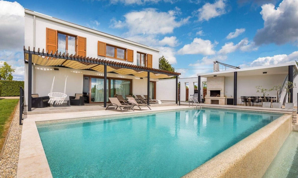 Sveti Petar u Sumi Villa | Villa Terra Gialla - beautiful villa with private infinity pool in the hearth of Istria