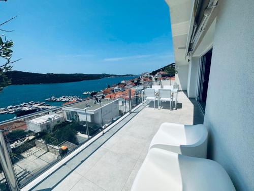 Tijesno Apartment | Villa Vista