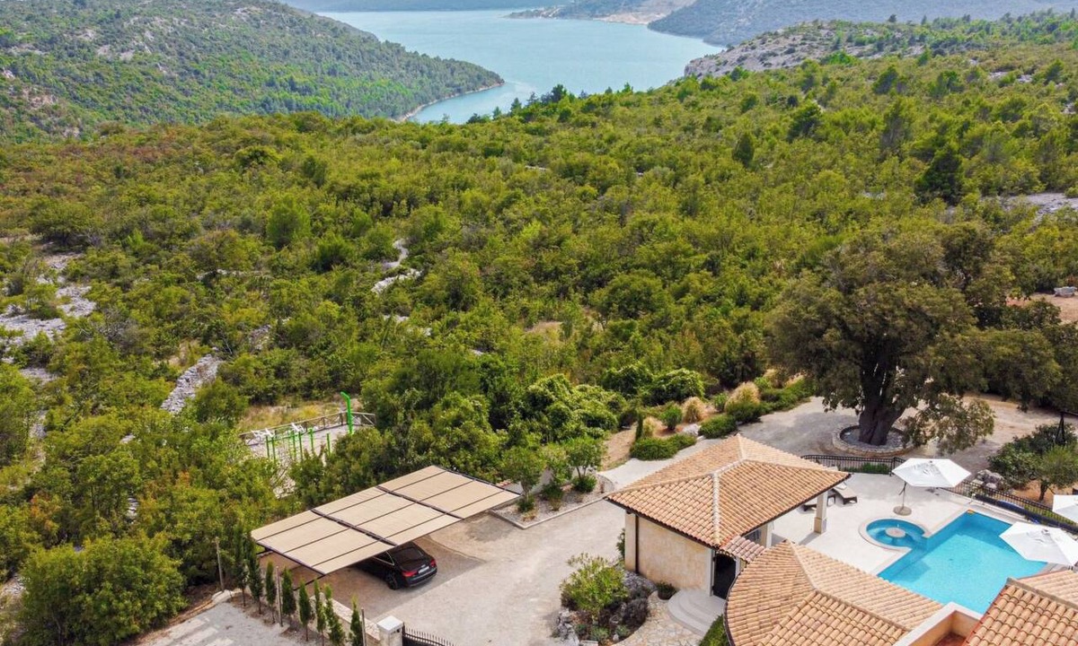 Trgetari House | Villa Vlacich by Interhome