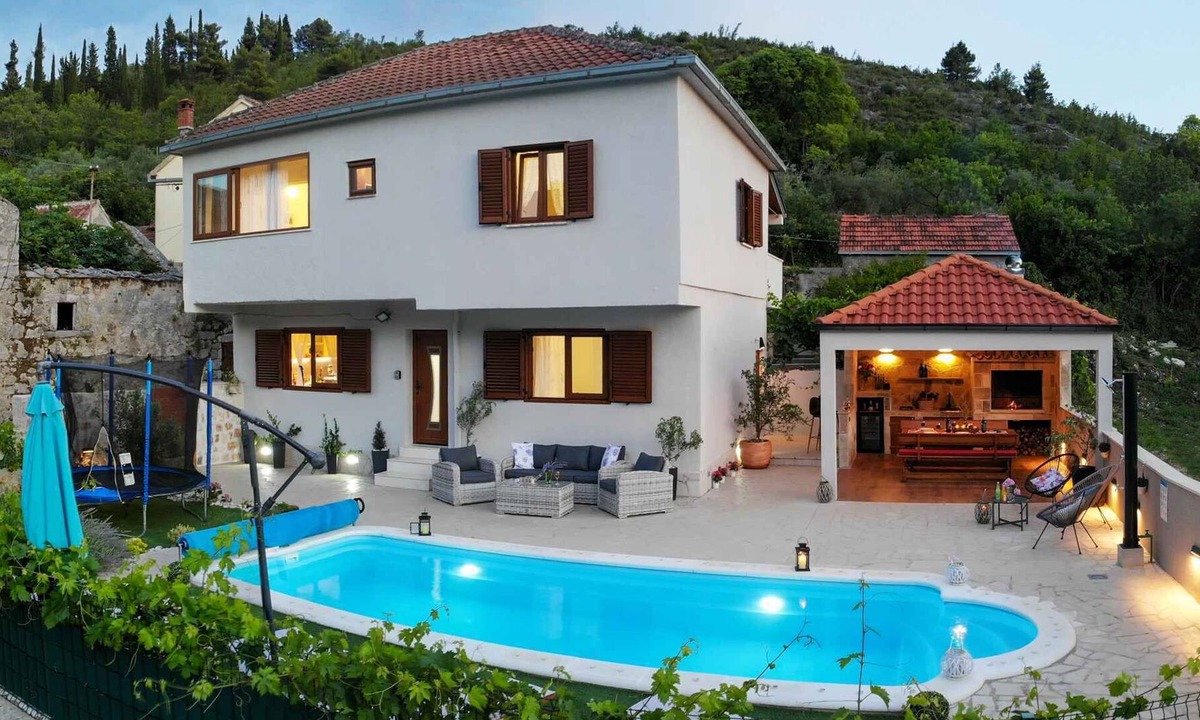 Oslje House | Villa with terrace and pool