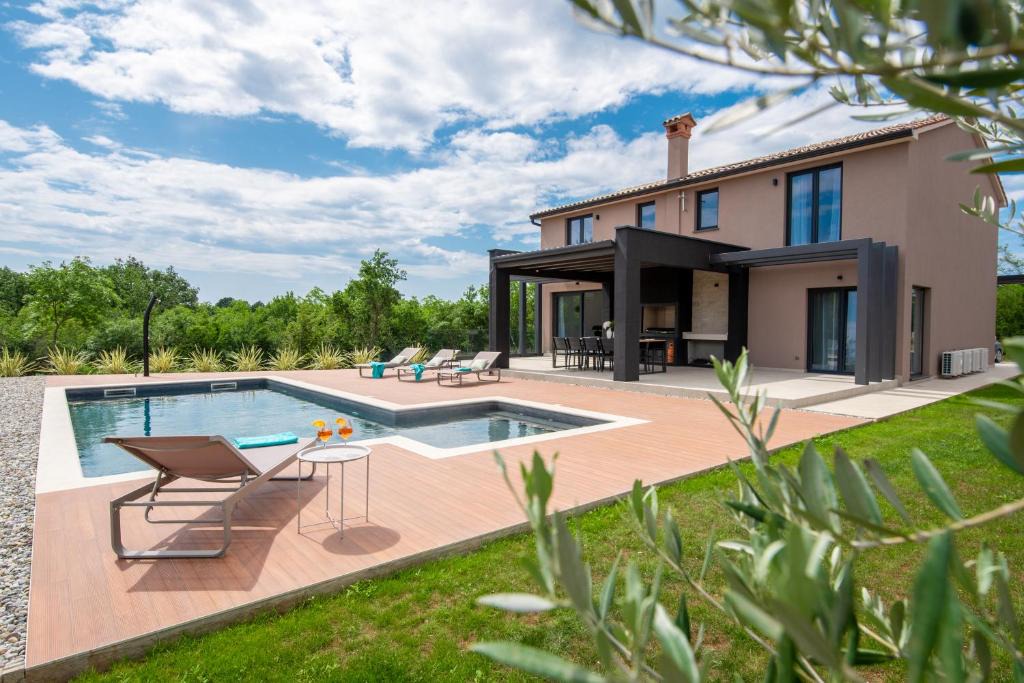 Santalezi Villa | Villa Zara