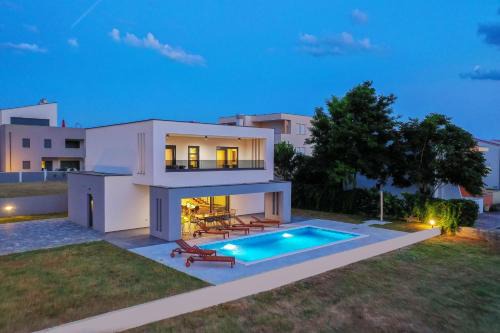 Privlaka Villa | VILLA ZRINKO