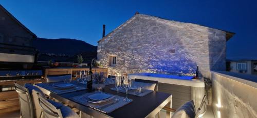 Kastel Stari Villa | VIU2 Castle