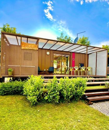 Metlika House | VRBA Premium riverside mobile house BIG BERRY