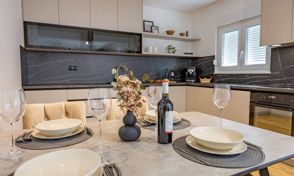 Batinici Apartment | Wohnung Lavanda by Interhome