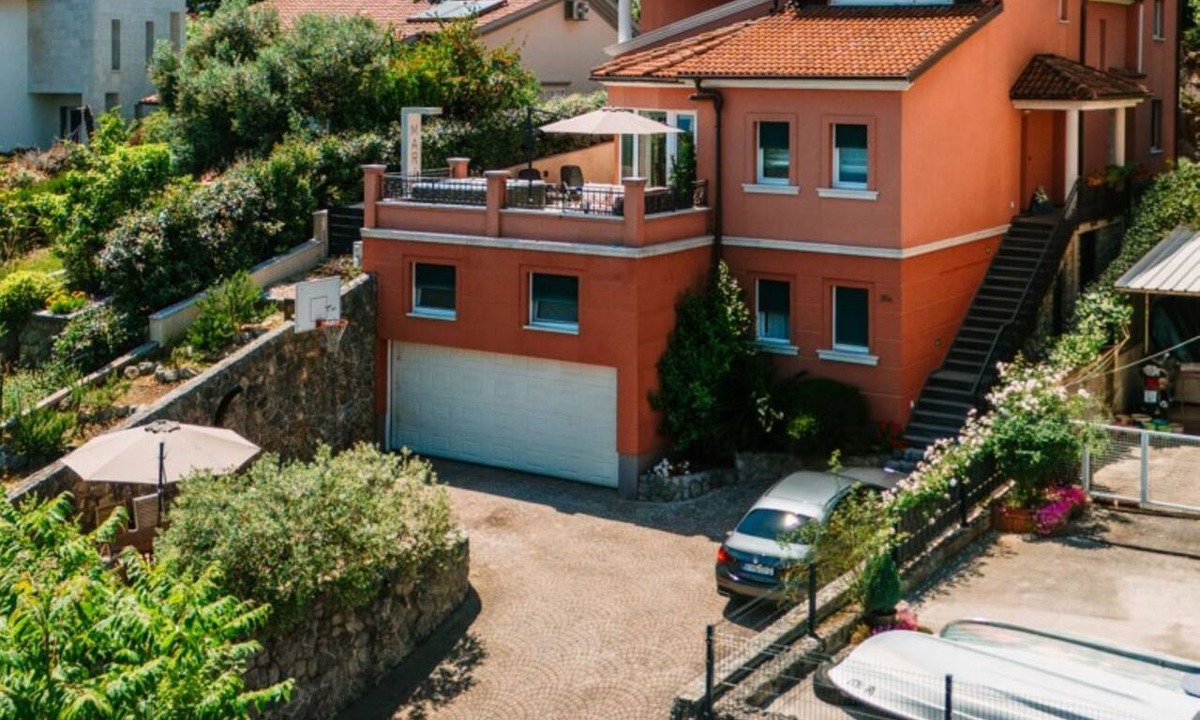Volosko Apartment | Wohnung mit Blick auf das Wasser by Interhome