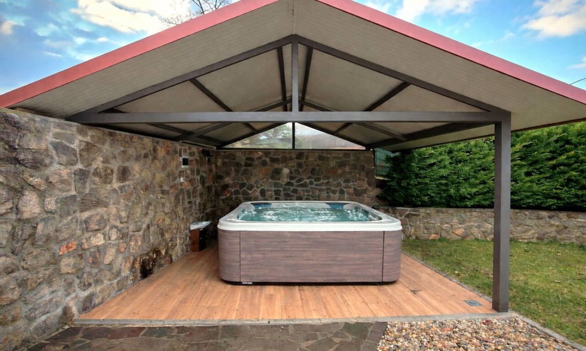 Jurdani Villa | Wonderful private villa with A/C, sauna, hot tub, WIFI, private pool, terrace and pets allowed