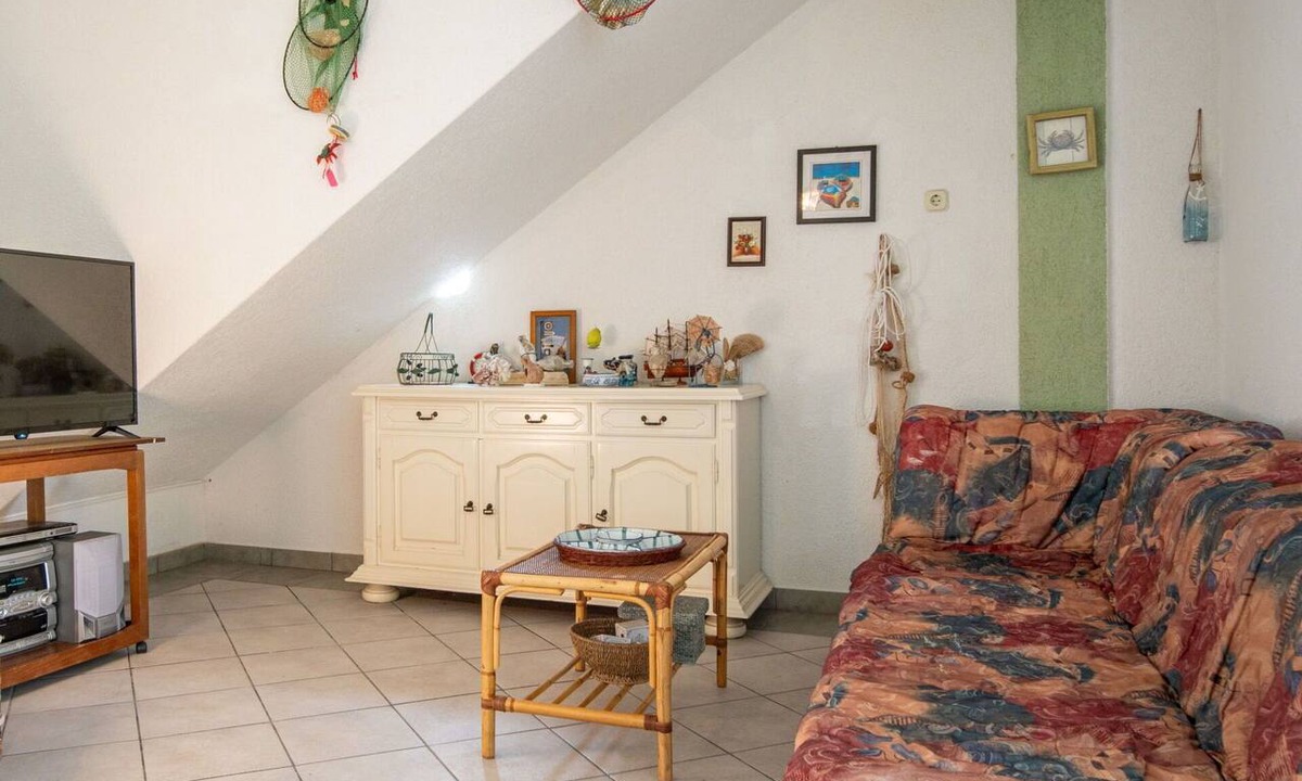 Cesarica House | Wonderful private villa for 8 people with WIFI, A/C, TV, terrace and pets allowed