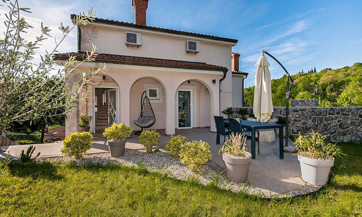 Rukavac House | Wonderful private villa with hot tub, A/C, WIFI, private pool, TV, terrace and panoramic view