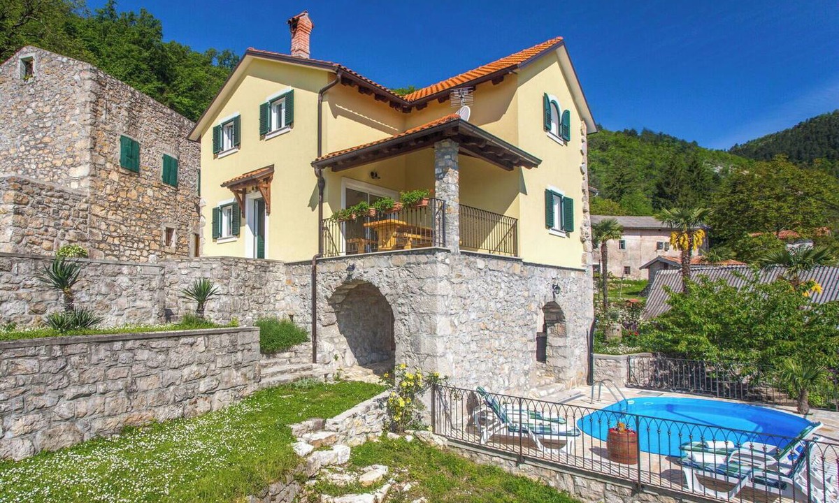 Lovran House | Wonderful private villa with private pool, WIFI, A/C, TV, terrace, pets allowed and panoramic view