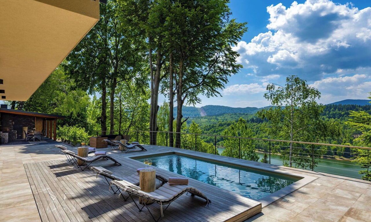 Fuzine Villa | Wonderful private villa for 10 people with private pool, hot tub, WIFI, TV, patio and pets allowed