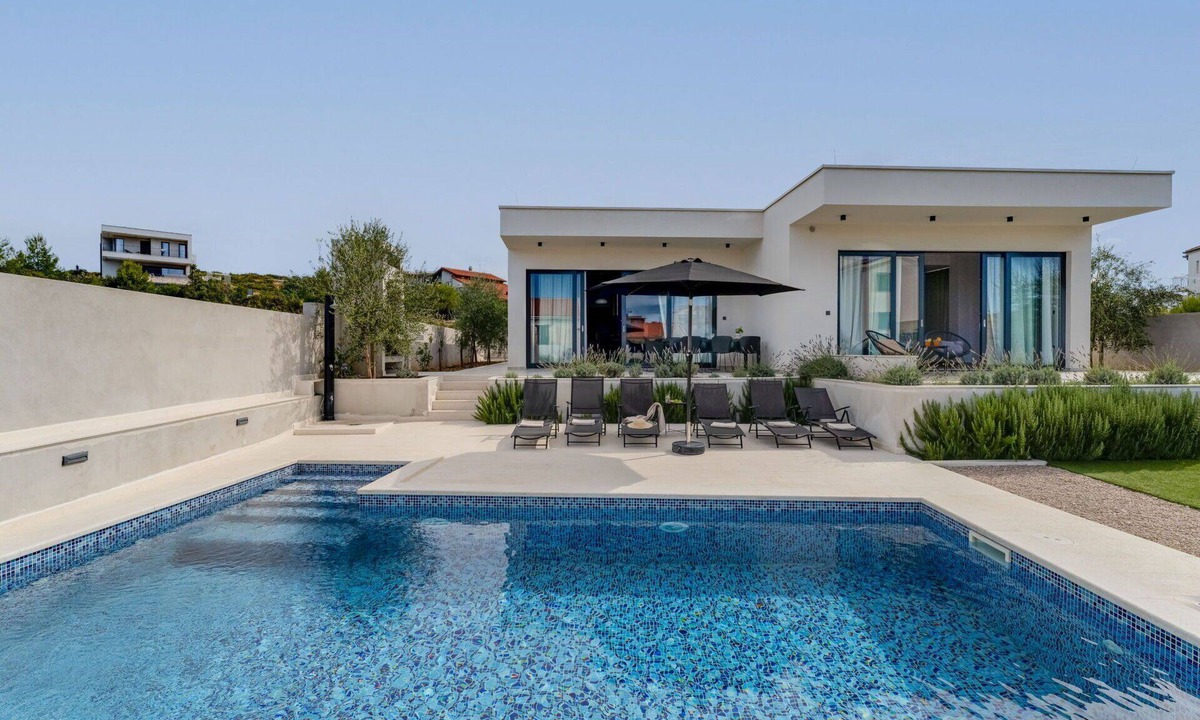 Brodarica Villa | Wonderful private villa for 8 guests with private pool, WIFI, A/C, TV and terrace