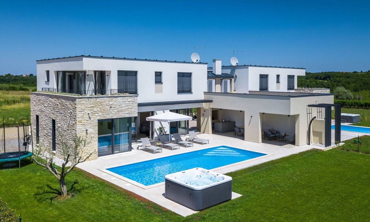 Nova Vas Villa | Wonderful private villa with hot tub, A/C, private pool, WIFI, TV, terrace and pets allowed