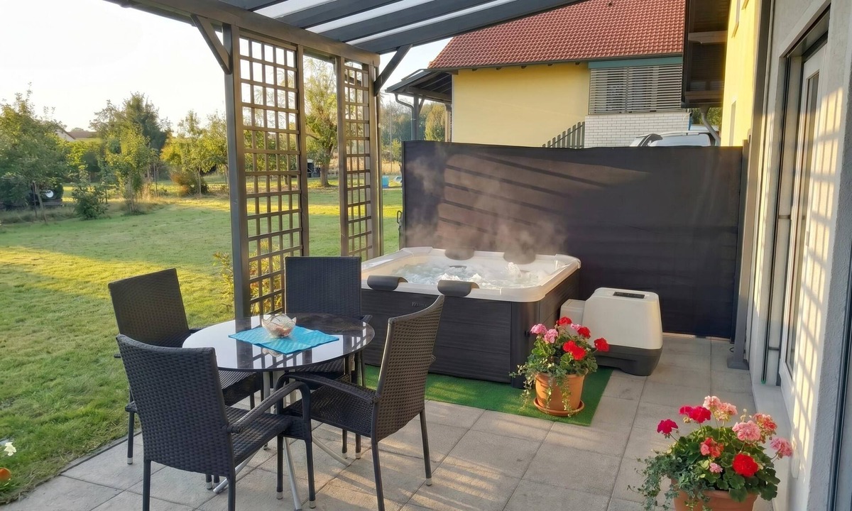 Tisina House | Zala House with Jacuzzi & Garden, Moravske Toplice, Slovenia