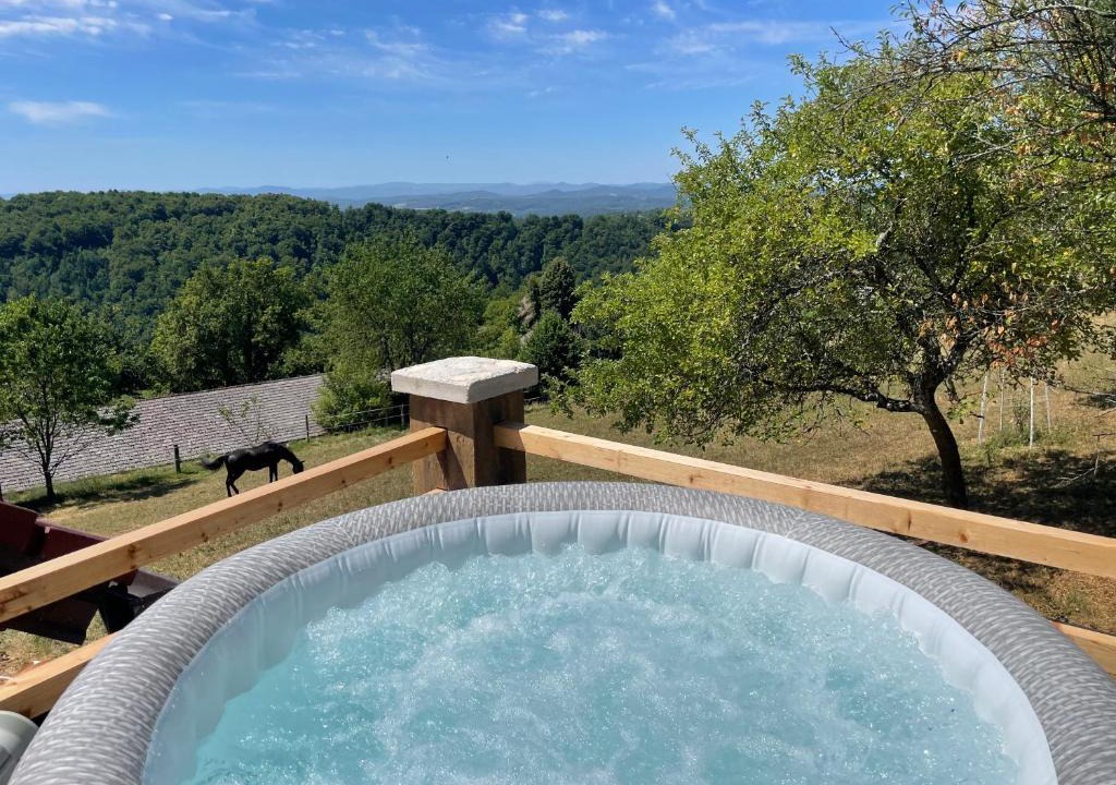 Hrastnik Apartment | Zerko Holiday Apartment Janko with outdoor JACUZZI for FREE