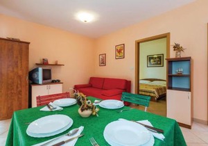 1 Bedroom Stunning Apartment In Moscenicka Draga in Mošćenička Draga