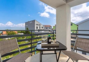 2 Bedroom Nice Apartment In Vrbnik