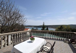 35 m² Apartment ∙ 1 bedroom ∙ 4 guests in Čižići