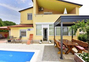 60 m² Apartment ∙ 3 bedrooms ∙ 4 guests