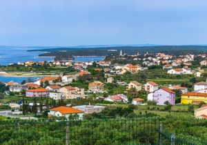 Amazing home in Banjol with WiFi