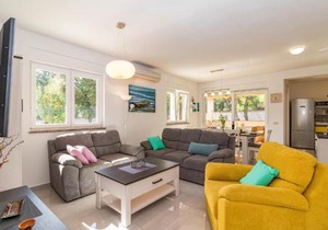 Amazing Home In Pula With Wifi in Pula