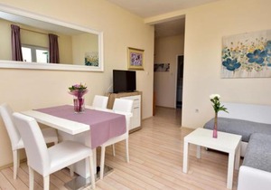 Apartment Melandura-1 by Interhome in Dinjiška