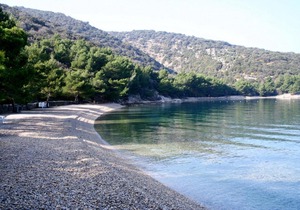 Apartments by the sea Valun, Cres - 386 in Valun