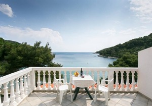 Apartments Franka Saplunara-One-Bedroom Apartment with Terrace and Sea View No 3