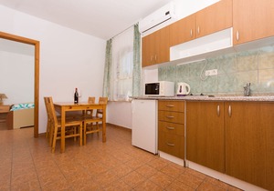 Apartments Pero (55271-A3) - Okrug Gornji (Ciovo)