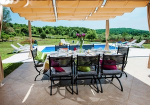 Attractive Villa in Sorici with Swimming Pool in Šorići