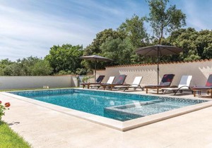 Awesome Apartment In Stinjan in Štinjan