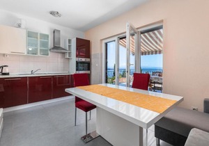 Beautiful Apartment In Lovran With House Sea View in Lovran