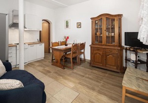 Cozy Apartment In Lovrecica With Wifi in Lovrečica