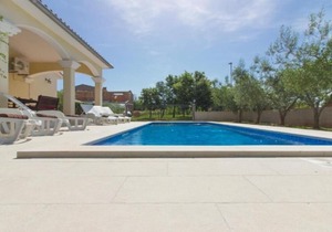 Holiday house Šišan for 1 - 8 persons with 3 bedrooms - Holiday house