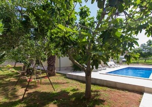 Holiday house Šišan for 1 - 8 persons with 3 bedrooms - Holiday house